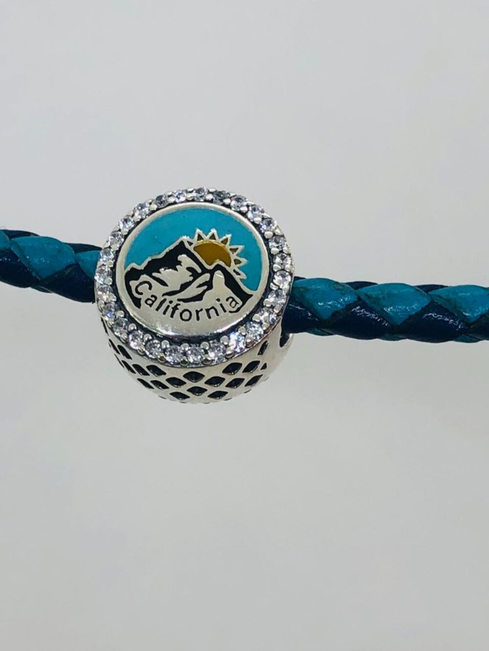✨✨Pandora Majestic Mountains Of California Sunset Exclusive Charm